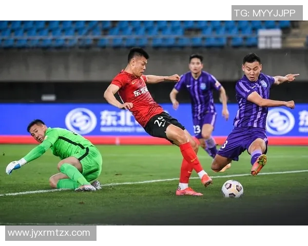 上海足球队在洲际杯积分榜上以86分稳居第一,展现强劲实力 上海足球队在洲际杯积分榜上以86分稳居第一,展现强劲实力