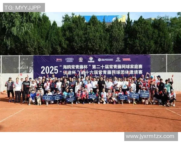 南京网球队荣登网球节奏排行榜第三名展现卓越实力与风采 南京网球队荣登网球节奏排行榜第三名展现卓越实力与风采