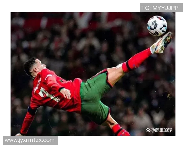 巅峰下滑的足球明星们如何面对职业生涯的转折与挑战